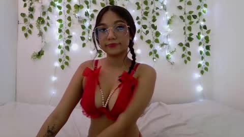 Moon online show from 03/26/26, 02:17