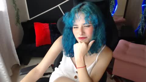 LAUREN online show from 09/17/25, 05:47