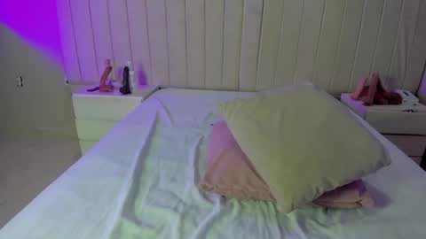 im olivia IG littleolivia01 online show from 01/10/26, 01:02