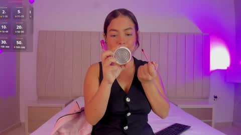 im olivia IG littleolivia01 online show from 01/16/26, 01:26