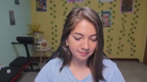 Mia  Wednesday to Sunday 730 am to 1030 am Colombian Hour D online show from 02/13/26, 11:50