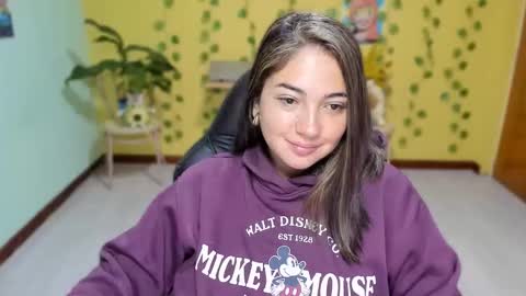 Mia  Wednesday to Sunday 730 am to 1030 am Colombian Hour D online show from 03/01/26, 11:01