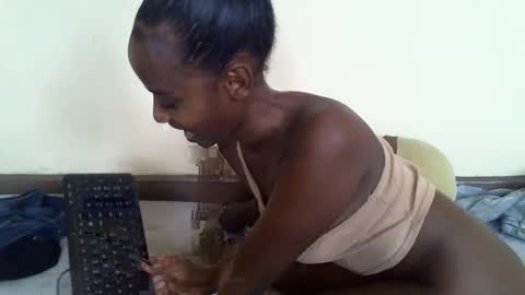 littlesandie online show from 02/28/25, 08:53