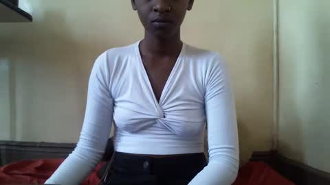 littlesandie online show from 03/05/25, 05:18