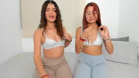 - Eileen - Izzy - Stiven online show from 04/27/26, 02:53