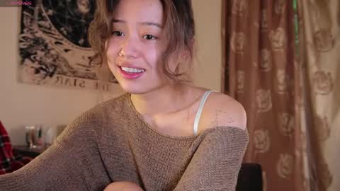 Snapshot of littlesora chatting on 05/29/26, 01:47 Ayumi or Yumi online show from 05/29/26, 01:47