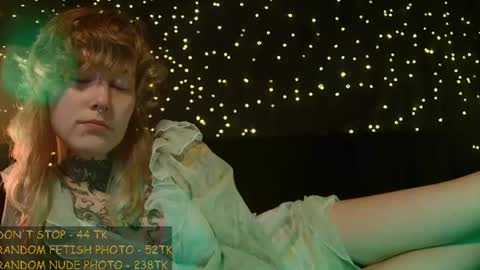 Snapshot of littlespacemouse chatting on 07/11/26, 08:44 Niki free tg channel with some photos gifs and info about streams online show from 07/11/26, 08:44