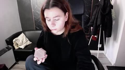 Viki online show from 12/19/25, 08:32