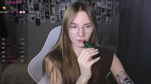 Eliana online show from 04/18/26, 10:08