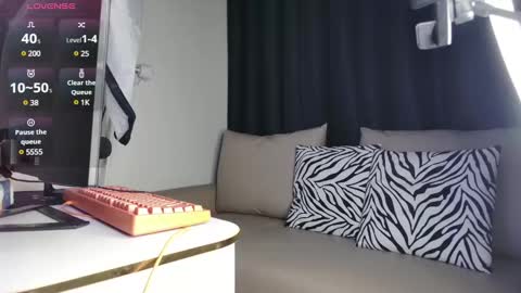 nana online show from 02/02/25, 08:57