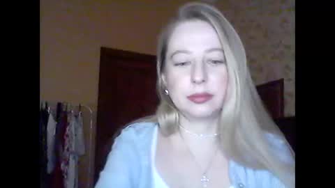 Snapshot of livandria chatting on 03/24/26, 10:37 Livandria online show from 03/24/26, 10:37