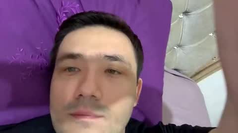 live_1119 online show from 11/14/25, 09:02