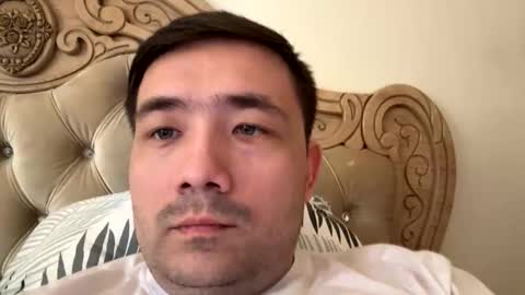 live_8 online show from 04/25/26, 09:34