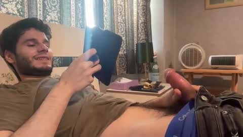 Snapshot of livefantesy4 chatting on 02/04/26, 04:02 livefantesy4 online show from 02/04/26, 04:02