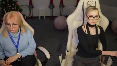 Sheryl online show from 12/22/25, 11:18