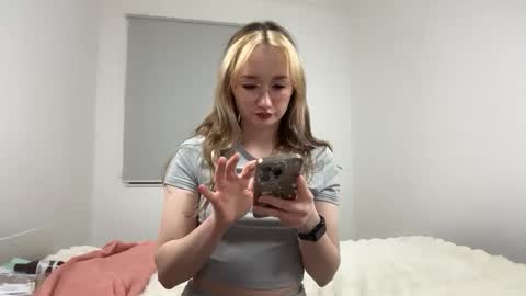 Livia Lachowski online show from 02/03/26, 11:10