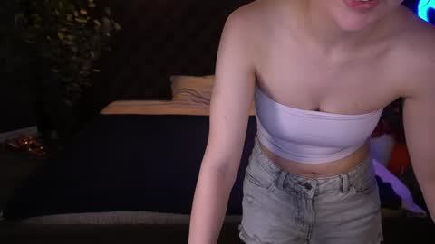 liviashy online show from 04/13/26, 07:52