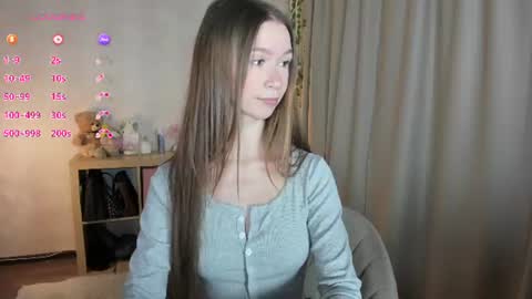 Snapshot of living_doll chatting on 07/09/26, 05:39 Living Doll online show from 07/09/26, 05:39