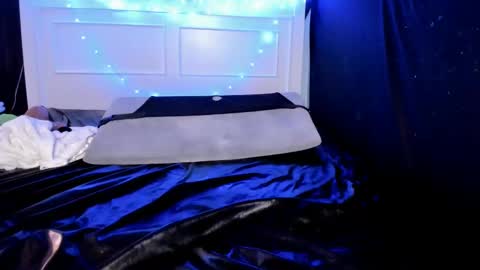 Liv online show from 02/15/25, 04:25