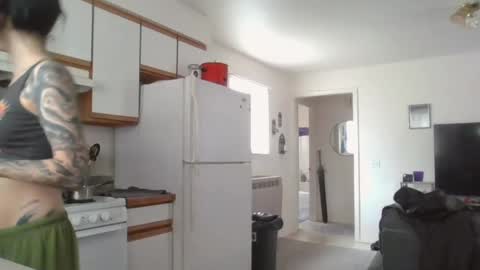 Liv Mirage online show from 09/10/25, 04:51