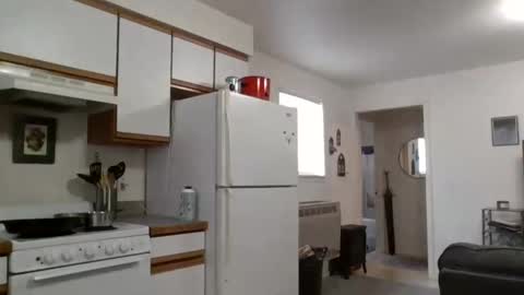 Liv Mirage online show from 10/10/25, 04:06