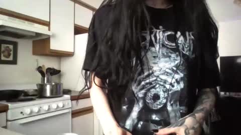 Liv Mirage online show from 03/04/26, 08:15