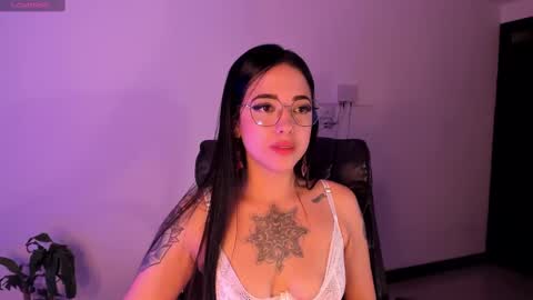 Vanessa online show from 02/13/25, 04:54