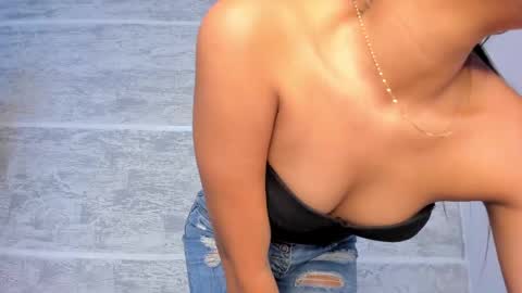 Snapshot of lixy_x chatting on 02/15/25, 02:04 Lixy x online show from 02/15/25, 02:04