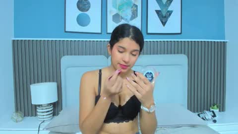Lizeth online show from 10/22/25, 11:21