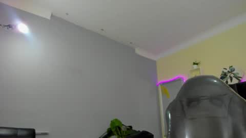 Snapshot of liz_bohemia chatting on 01/06/25, 11:31 LIZ online show from 01/06/25, 11:31