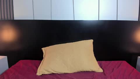 Liz  online show from 01/15/25, 06:40