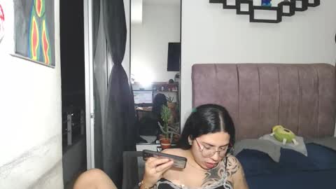 Liza Thurner online show from 09/27/25, 01:54