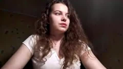 Snapshot of lizabethkimbal chatting on 04/14/26, 05:19 Molly online show from 04/14/26, 05:19