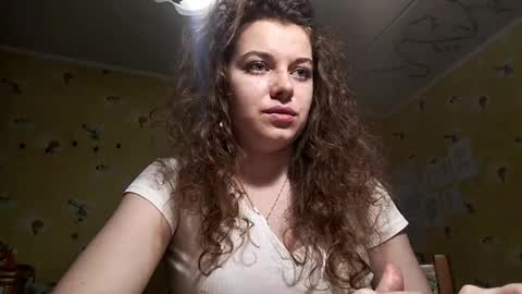 Snapshot of lizabethkimbal chatting on 04/26/26, 05:10 Molly online show from 04/26/26, 05:10