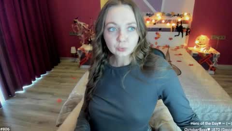 Girl next door online show from 10/21/25, 11:33