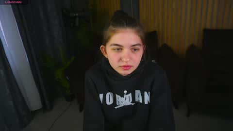 lizatiffanya_ online show from 04/07/26, 01:11