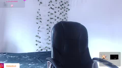 lizbedoutx online show from 02/17/25, 08:15