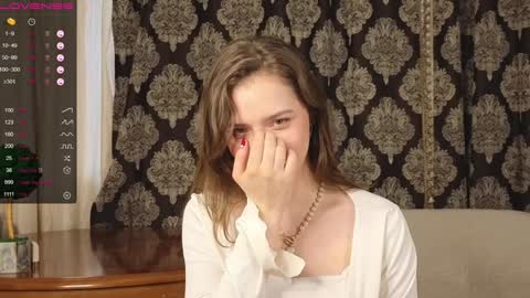 Snapshot of lizbethbiers chatting on 12/29/24, 06:14 Hello there im Amelia Im new here Lets have fun online show from 12/29/24, 06:14