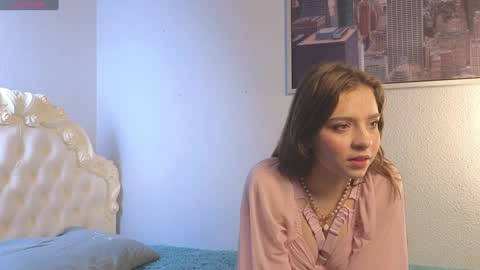 Snapshot of lizbethbiers chatting on 01/28/25, 03:04 Hello there im Amelia Im new here Lets have fun online show from 01/28/25, 03:04