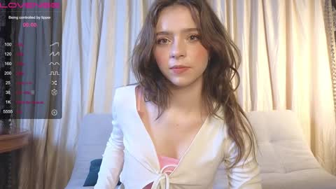 Snapshot of lizbethbiers chatting on 02/02/25, 03:21 Hello there im Amelia Im new here Lets have fun online show from 02/02/25, 03:21