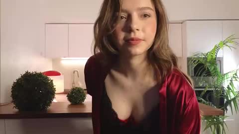 Snapshot of lizbethbiers chatting on 03/08/25, 03:28 Hello there im Amelia Im new here Lets have fun online show from 03/08/25, 03:28