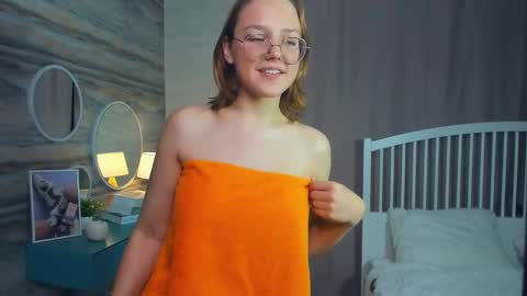 Lizbeth or Lizzy online show from 12/14/24, 02:12