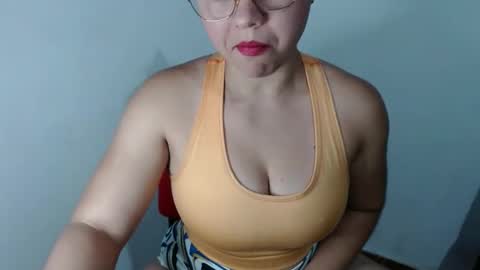 Snapshot of lizbodu chatting on 12/23/24, 08:03 Lizze Bodu 3 online show from 12/23/24, 08:03