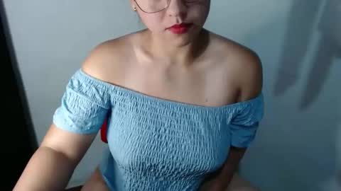 Snapshot of lizbodu chatting on 01/15/25, 10:13 Lizze Bodu 3 online show from 01/15/25, 10:13