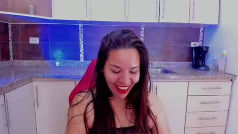 L I Z  E T H   online show from 07/17/26, 08:35