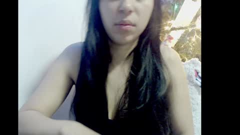 lizz1305 online show from 12/20/24, 02:38