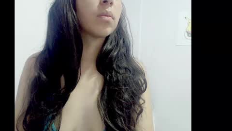 lizz1305 online show from 02/25/25, 03:05