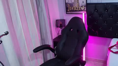 Lizz  online show from 01/18/25, 11:43