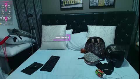 Lizz  online show from 09/26/25, 11:25