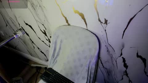 Lizz  online show from 03/21/26, 12:21